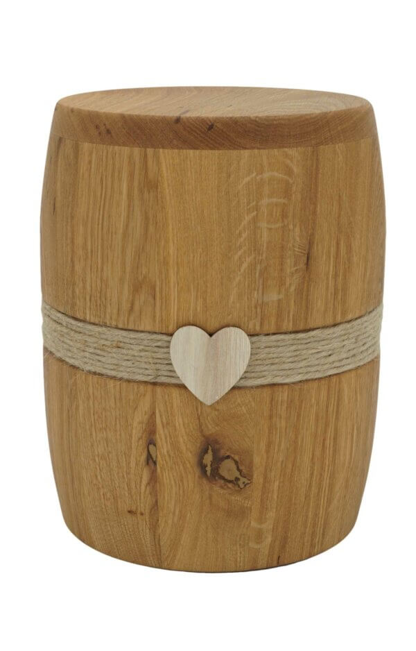 Wild Oak Wooden Urn With Heart